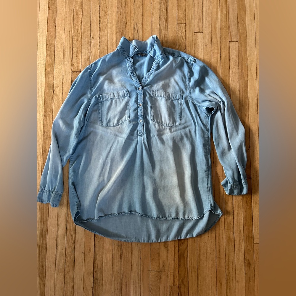 Denver Hayes Women's Light Blue Button Down Shirt - Picture 1 of 10